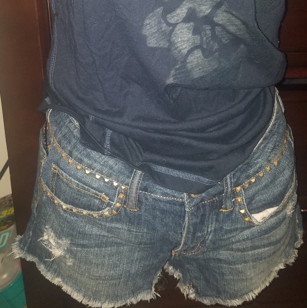 American Eagle size 0 studded shorts